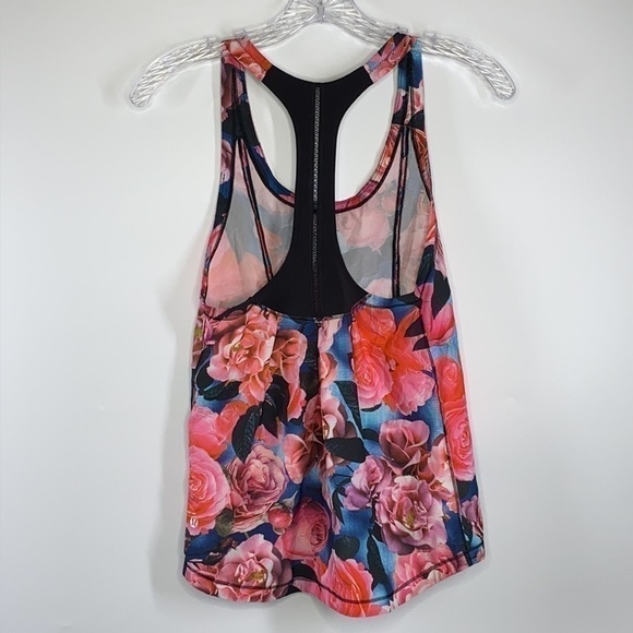 Lululemon Lighten Up Singlet Tank in Secret Garden - Picture 2 of 6